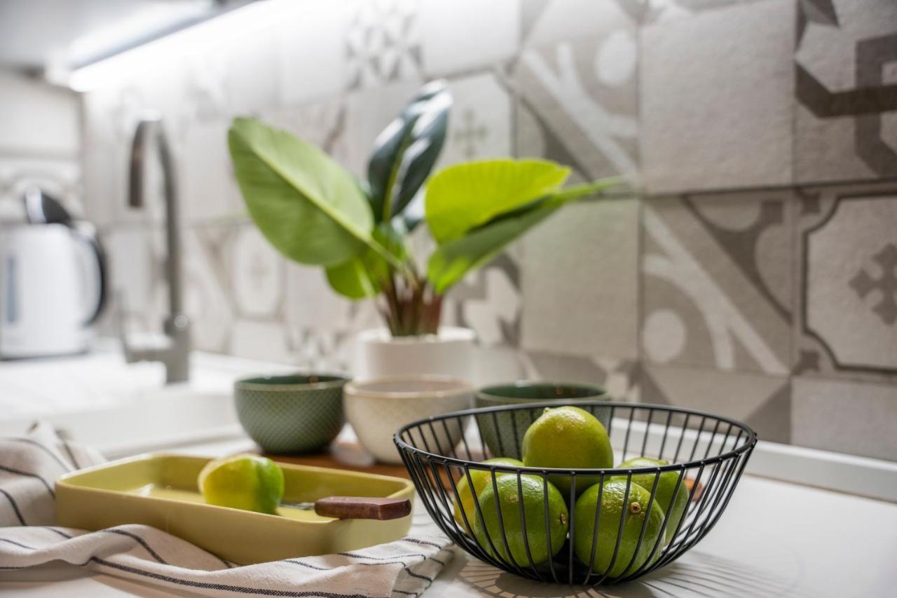 Puglia5Stars Stazione Centrale Urban Green Бари Экстерьер фото