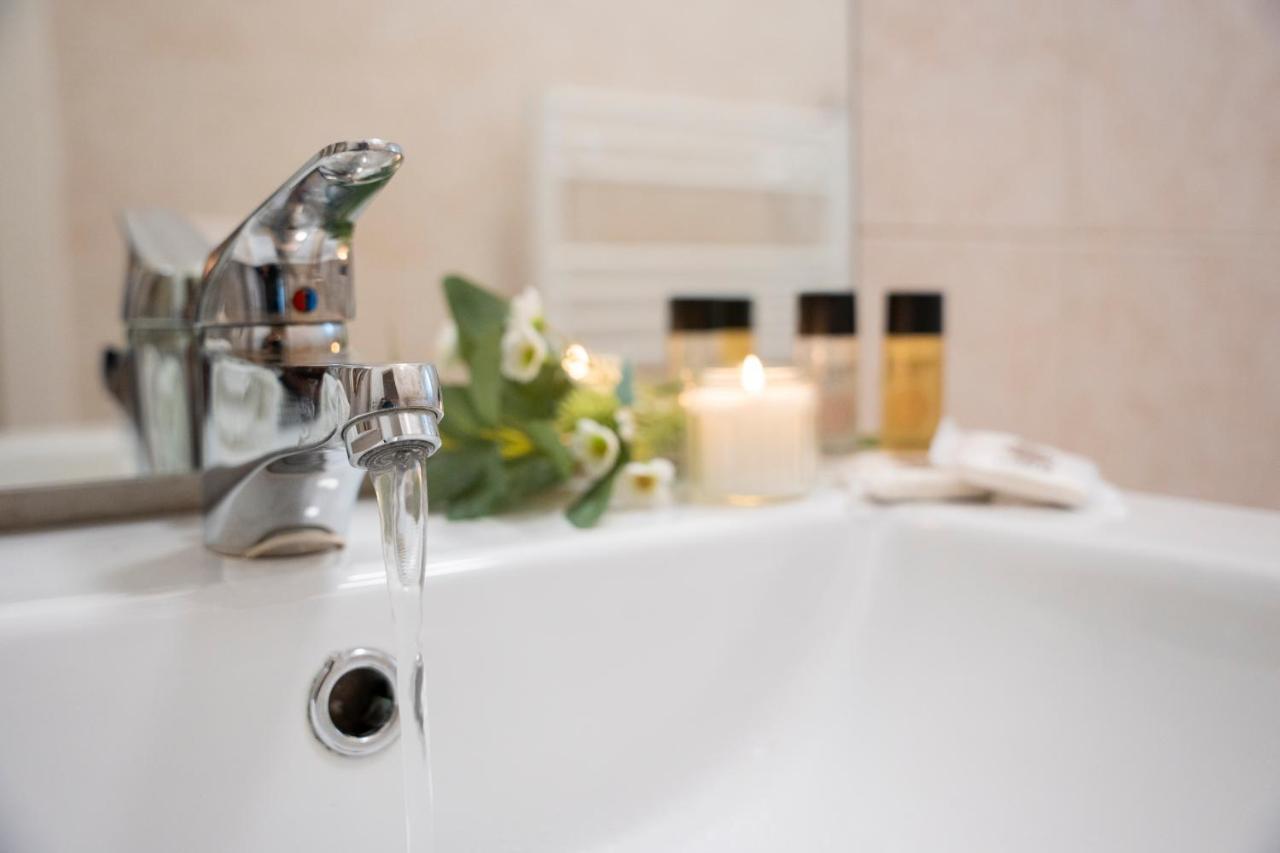 Puglia5Stars Stazione Centrale Urban Green Бари Экстерьер фото